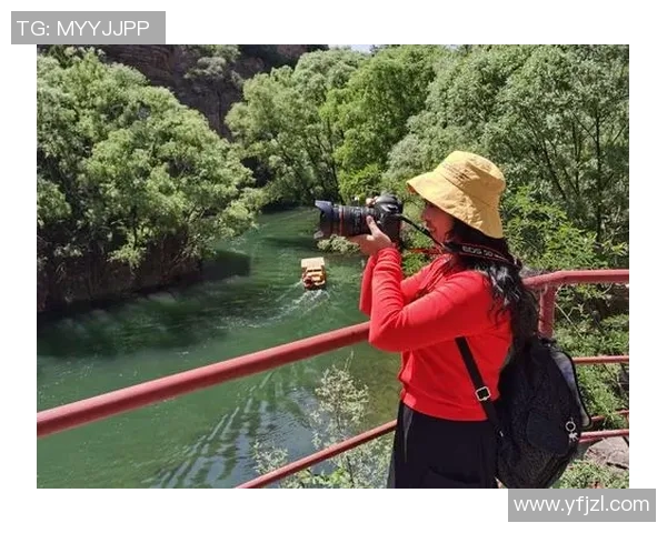 如何绘制贝利这位足球明星的生动形象与独特风采